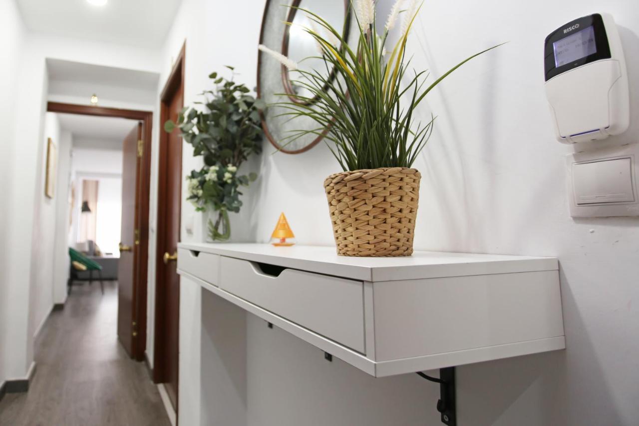 Apartamento En Calle Mendoza - Zona Huelin & 300 Mts De La Playa Lejlighed