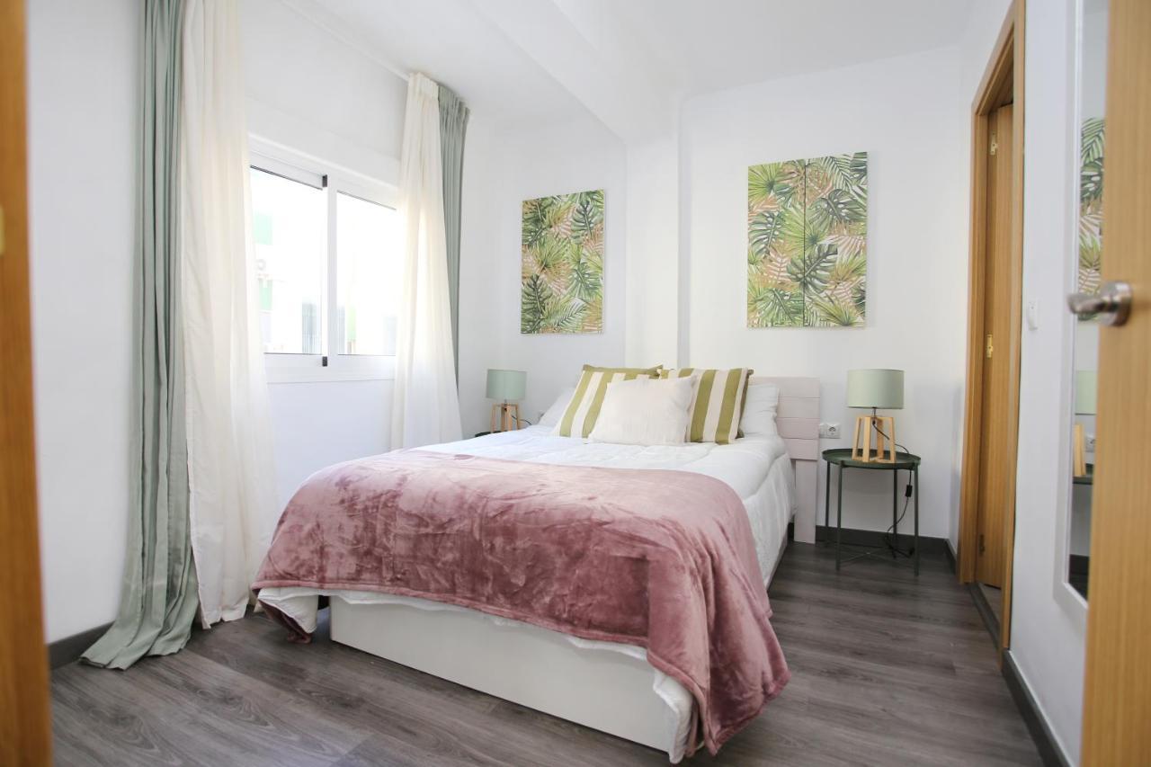 Apartamento En Calle Mendoza - Zona Huelin & 300 Mts De La Playa Lejlighed Málaga