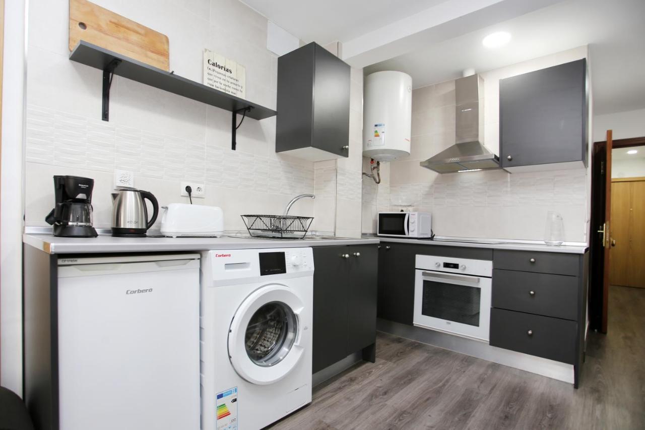 Apartamento En Calle Mendoza - Zona Huelin & 300 Mts De La Playa Lejlighed Málaga